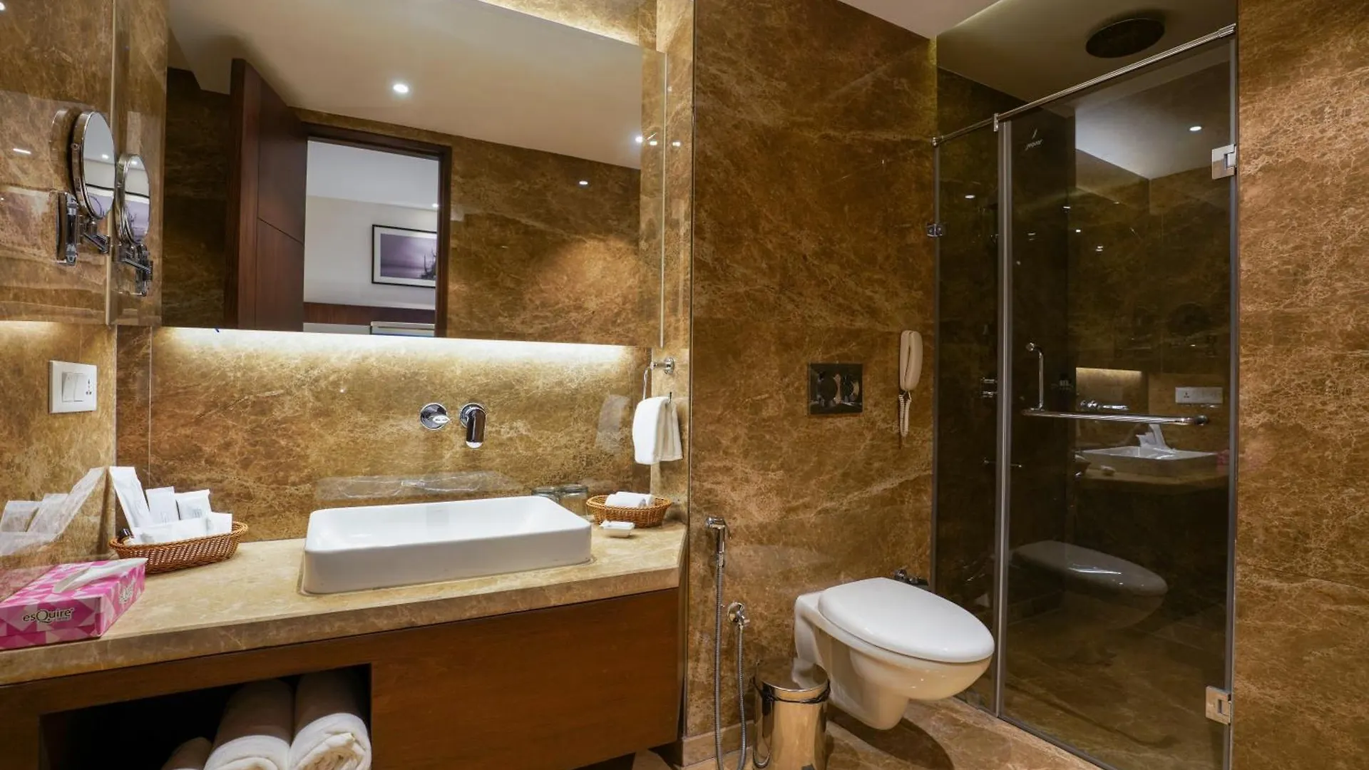 Best Western Plus Chandigarh Mohali 5*,  India